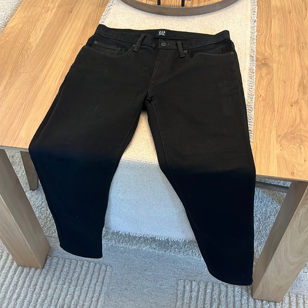 Gap denim men’s size 30 x 30 black denim skinny jeans